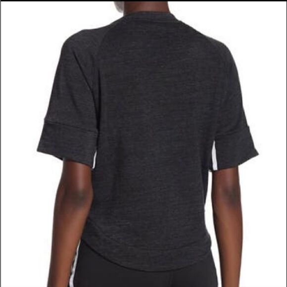 Adidas Heathered Striped Sleeve Crop Top Size medium - Picture 2 of 5